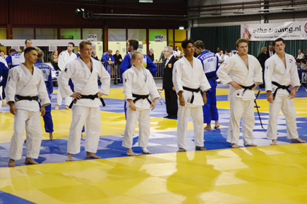 _NIK4586team